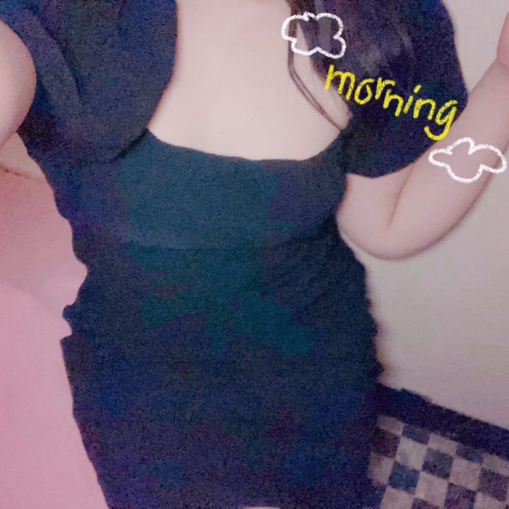 おはようございますっ( ´꒳`)💕
たえですっ✨

昨日はすっごく暑かったですね〜っ☀️💦
一気に夏が近づいてきたみたいで、なんだかソワソワしちゃいましたっ(๑>◡<๑)
体調崩したりしてないですか？🥺🌱

さてさてっ！
今日は朝の9時から五反田に来ていますっ🗓️✨
お外は今日もいいお天気で、お出かけ日和ですねっ(୨୧ᵕ̤ᴗᵕ̤)🌸

会えるのをドキドキしながら待っていますっ💕