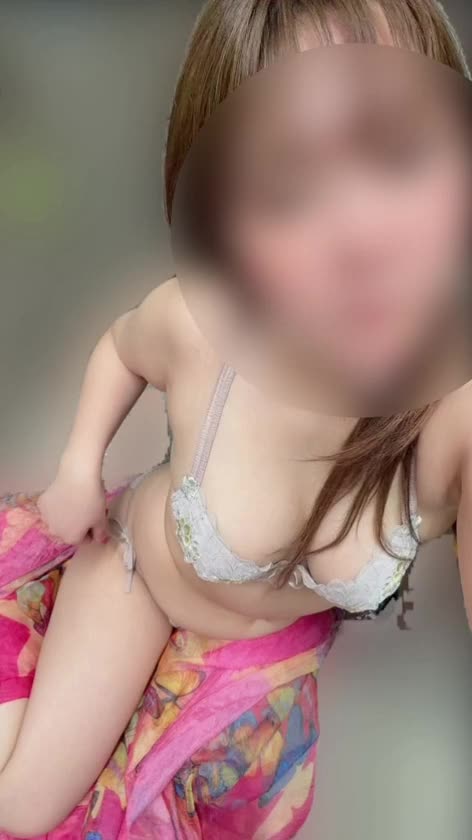 初投稿です🤭💖
是非ひもパン脱がせてみてください💭💭