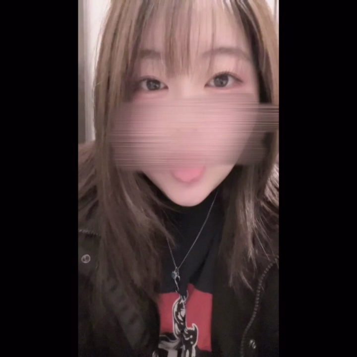おはよん！

今日は11.30-19.30まで‼️

予約ありがとう😽😽

初めて、べー👅ってしてみた笑笑