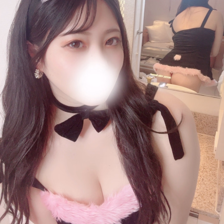こんにちは✨

今日はお休みなんだけど。。
前から気になってた新人イベントに
参加してみることにしました〜🫣💓

写真ページからフォロー、いいね
してくれたら嬉しいです🫣💓💓