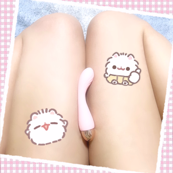 今日おにいさまに会えなくて
寂しかったから…ᐡඉ́  ̫ ඉ̀ᐡ︎︎

最近届いたおもちゃ🍌🩷
初めて使ってみたら
めっちゃ良かった(ᐢ ̥_  ̫ _ ̥ᐢ)

でもやっぱり、
おにいさまとする方が好きだから
次会えるまで我慢するね😾ᯤ ♡