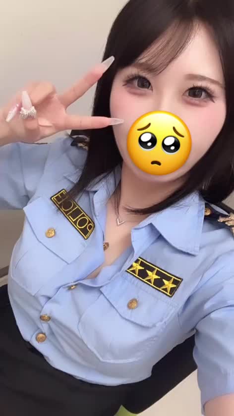 スタッフに遊ばれた…笑






なんかコスプレ持ってきて着させられちゃった笑🤣🤣