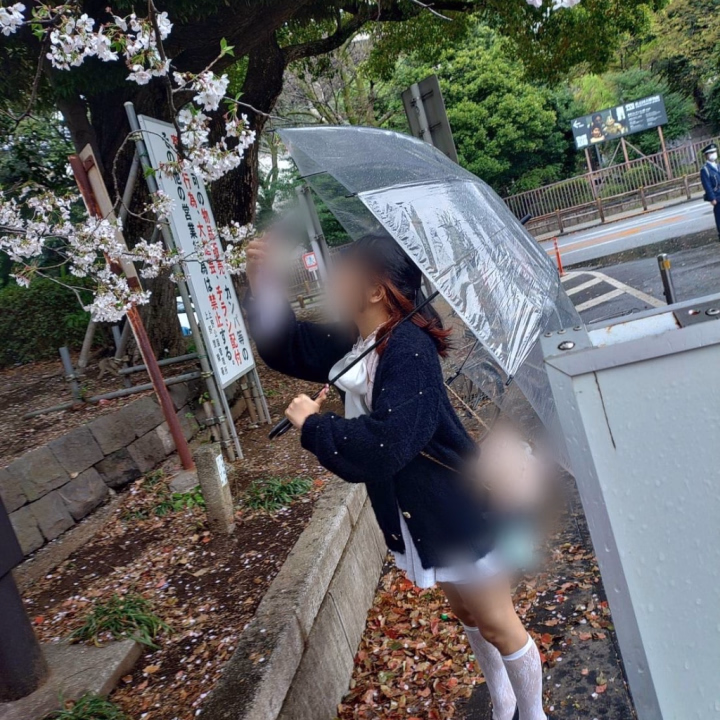 私服の写真ってデートしてる感じして
めっちゃ良くない？？


結構私の私服カワイイ系が多いから
お兄様見たら興奮しちゃうかも？🤫💓