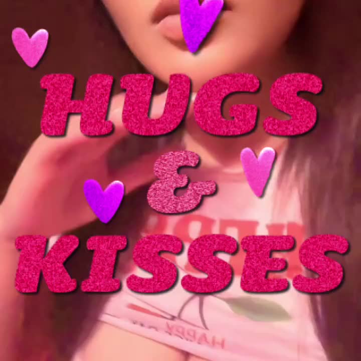 ぎゅってしてほしい…
近くで見つめられたらドキドキしちゃいそう…🥺💕
「会いたい」って思ってくれたお兄さん
今日は私に会いに来てくれたら嬉しいです…💋