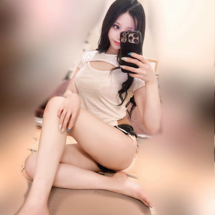 今日もお疲れ様です♡

疲れた時の自分へのご褒美はなんですか？♡