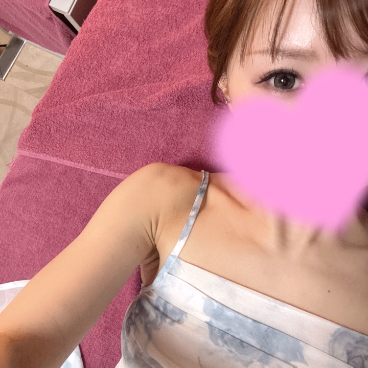 本日入店しましたまゆきです✨

22時までお店にいるので

お待ちしております☺️


次回出勤は明日11日14時〜です🫧

お時間合うお兄様お待ちしてます♡
