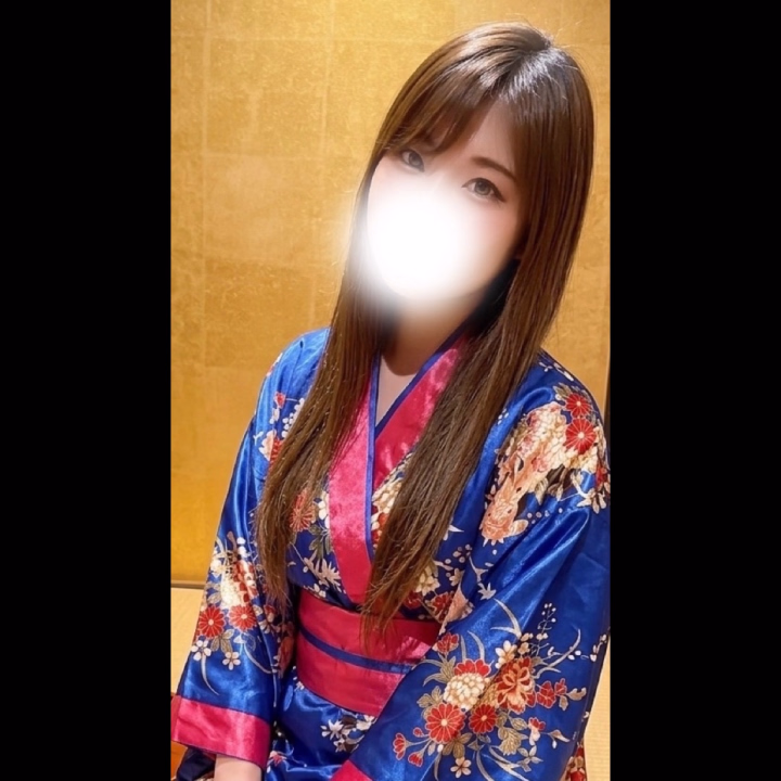 145cmのミニマムロリ♡ゆりあです！


今日は17時からラストです！
よろしくお願いします////
 

----------♡----------

🔍「ゆりあ  取扱説明書」

触れるMット×敏感Bッド！

Mットで責めるのと
Bッドで舐められるのが大好き♡♡

特にク〇ニされながら両ち〇びを触られる
“ 3点責め ” されたら連続イキ止まらない♡

 
オススメコースは【80分】
濃厚Ｍットも、Ｂッドのみ回数戦も
なんでもできちゃうコースだよ♡♡

姫予約・質問などはヒメチャンネルからお気軽に💗