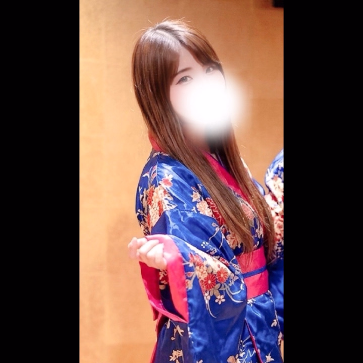 145cmのミニマムロリ♡ゆりあです！


おはようございます😊
今日も10時からラストです！

よろしくお願いします/////
 

----------♡----------

🔍「ゆりあ  取扱説明書」

触れるMット×敏感Bッド！

Mットで責めるのと
Bッドで舐められるのが大好き♡♡

特にク〇ニされながら両ち〇びを触られる
“ 3点責め ” されたら連続イキ止まらない♡

 
オススメコースは【80分】
濃厚Ｍットも、Ｂッドのみ回数戦も
なんでもできちゃうコースだよ♡♡

姫予約・質問などはヒメチャンネルからお気軽に💗
