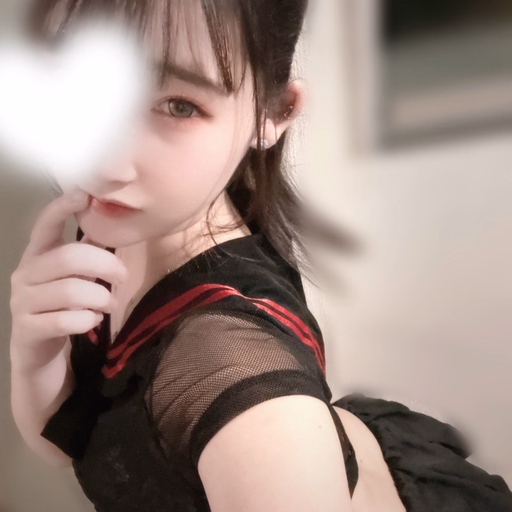 唇奪いに来てよ♡

いっぱいえちえちなことしよ♡﻿

待ってるね( *´꒳`*)