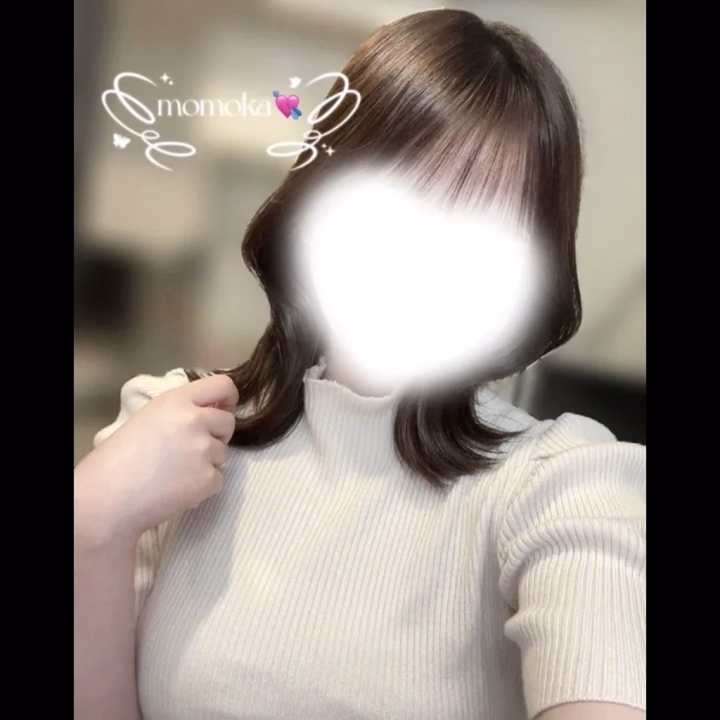 こんにちは🐶🩶ももかです‎♡ 今日は15:00-出勤してますヾ( ˙꒳˙  ) 昨日遊んでくれたお兄さんたちありがとう🥰♡ にこにこ優しいお兄さんかわいかった〜(ㅎ ̫ㅎ)💕ちいかわ好きなのも、考え方とかもぜーんぶ一緒で楽しかった😽🤍（笑） みんないっぱい可愛い可愛いって褒めてくれて嬉しかったですꌩ ̫ ꌩ👍🏻 また待ってるねーー👀✨✨ 今日もお待ちしてます💌 🍑ももか🍑