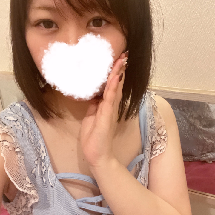 こんにちは
ユノです🌷

昨日遊んでくれた
ネット指名のお兄様方
写真指名で選んでくれたお兄様方
ありがとうございました🙇‍♀️
とーっても楽しかった⭐️
最後お話も楽しいって
伝えてくれて感謝🥲💗

昨日は
唐突気まぐれ個人イベントを
開催したんですけど
相変わらず好評で嬉しい🙌🏻
またいつかやります💗

今日も事前予約
ありがとうございます♪
まだ空きあると思うので
お店の方にお問い合わせ
して頂けたら嬉しいです☺️

メッセージくれてたお兄様方
お返事してます✌︎('ω')✌︎

本日もよろしくお願いします🫶