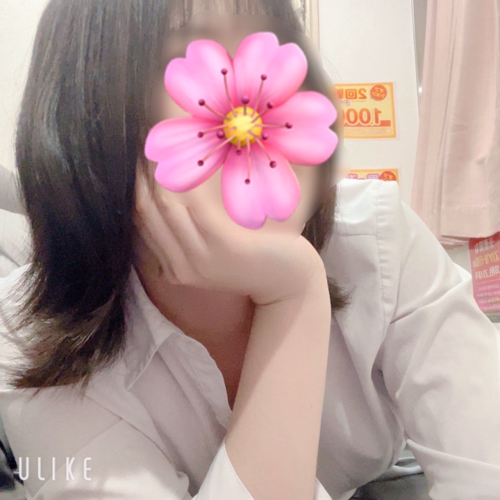 今日も、あいにくの雨だね☔️

足元悪い中だけど、会いに来てくれたら嬉しいな🥺💕

そんな気分まで晴れるような時間にしたいです。

はるか、これから準備して待ってるね🧸
今日も、18時からラストまでいます！

お兄さん達に会えるのを待ってるね💕︎