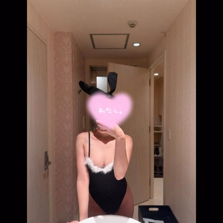 そういえば昨日久しぶりに
バニーのコスプレしたよ👯‍♀️🖤