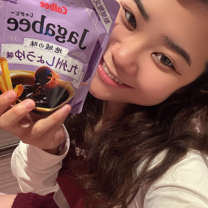 こんばんは🌙* :ﾟ

7/20までの期間限定で福岡から
恋愛マット同好会に来てます✈️

博多っ娘完全ご奉仕娘、
濃厚密着マットプレイのかのんです🐈🐾

Fカップのマシュマロおっぱいと
マシュマロボディはローションやマットとの相性バツグン✨️
お尻も立派で、69好評です🫣
体感しないと損だよ〜😆🙌
密着感も凄い！気持ちいい！とお声を多数頂いております🥰

先々のご予約も姫チャンネルのトークより承ってます🙆‍♀️

お誘いやお問い合わせ待っとるよ😘💕

姫チャンネル
💁‍♀️https://hime-channel.com/profile/_nj0gy

本日も有難いことに、スタート枠からのお誘いに続き
お写真指名などたくさんありがとうございました🥰
Ⓜ️ット初体験も任せて頂いたり
姫カード交換して頂いたり
期間内にまた来るねって言っていただけたりとっても嬉しい🥰
また再会出来るの楽しみにしとるよ🥳

コンビニに行って九州醤油味のお菓子を見つけて買っちゃいました🤣
九州のお醤油は甘いです🥰
私も甘い時間を提供出来るようにしますね😉💕

かのん🐈🐾