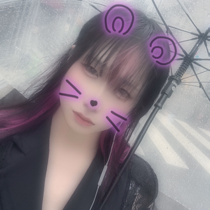 お久しぶりです
ありすです♥️


しばらく離れていたんですけど
最近少しずつ新環境にも慣れてきたので
日本橋店さんから新スタートすることになりました✨

別のお仕事があるので多くは出られませんが、会いたい日などを事前にDMでご相談貰えたら融通効かせられると思うので
ぜひDM送ってくださいね💕︎

またお兄さん達にお会いできると嬉しいです！

追伸:雨は嫌いです