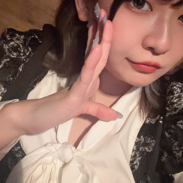 こんばんはー！

よるです🌙✨️

明日は9:00-24:00 で出勤予定です！

✦・┈┈┈┈┈┈┈┈┈┈・✦

明日の予約は店舗までお問い合わせ下さい！

また明日日記書きます！

よる🌙