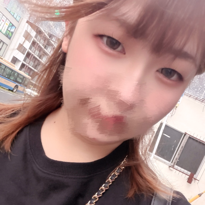 こんにちは！

生憎の雨ですが☔️

17:00-24:00で出勤でございます( *´꒳`*)

今回は火曜日までの勤務になりますので
まだお会いできてない方などご予約頂けたら嬉しいです！

また明日ですがご予約の状況と女の子の出勤人数によりお部屋に入れない時間ができる可能性があるのでご予約頂けますと幸いです。


よる🌙