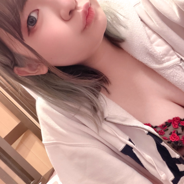 おはよー！

すいません！今日9:00-の予定だったのですが 私用済ませてから行くので 11:00-の出勤になります💦

急ですいません😭😭

今日は ｲﾗﾏ、ごっくん 不可になると思いますので…何か違う遊び方で楽しめたらと思います🥲

よる🌙