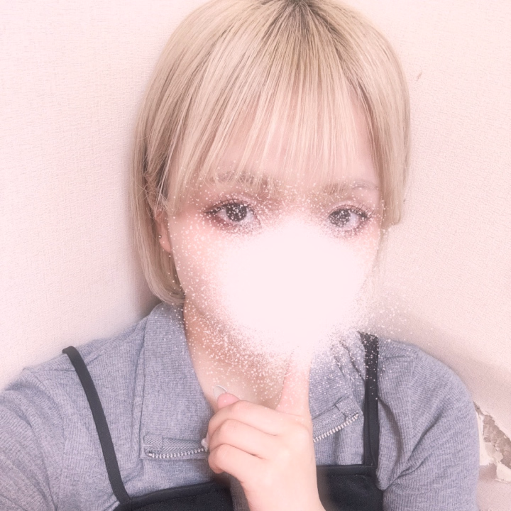 またまた暑い日が戻ってきたね〜😖
体調には気をつけて過ごそうね！

今日明日でいます☺️！
あっっという間に5月も終盤
残りの出勤も私とたくさん遊んでね♡♡


はやく会いたいねーー！
気をつけてきてねっっ