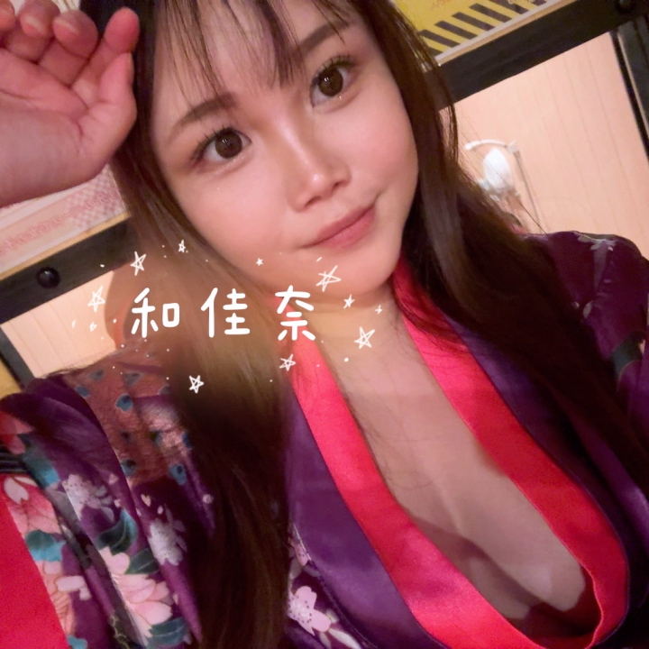 今日はラストまでいます❤️


1週間の限定出勤🥰


次はいつになるか未定なので
ぜひこの機会に遊んでください🥳