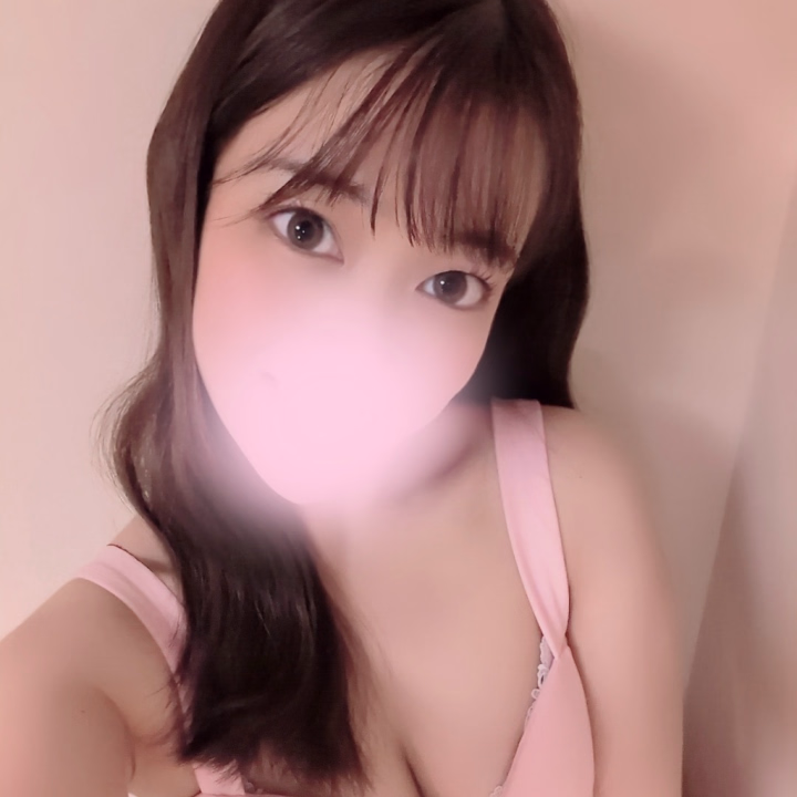 おはようございます🩷🩷🩷
本日7:00〜14:00まで出勤します！！
↓
🈳枠
7:00〜8:50
10:30〜12:50
となっております🥰

今日は比較的空きがありますのでこれを機に会いに来てくれると嬉しいな💐💖💖💖
ヒメチャンネルのメッセージ💬返信遅くなって申し訳ないです🙏今日ご予約優先的に以降少しずつお返ししていきますので少しだけ気長に待ってくれると嬉しいです🙇

ではっこのあと会いに来てくれるの待っとるよ👩‍❤️‍💋‍👨