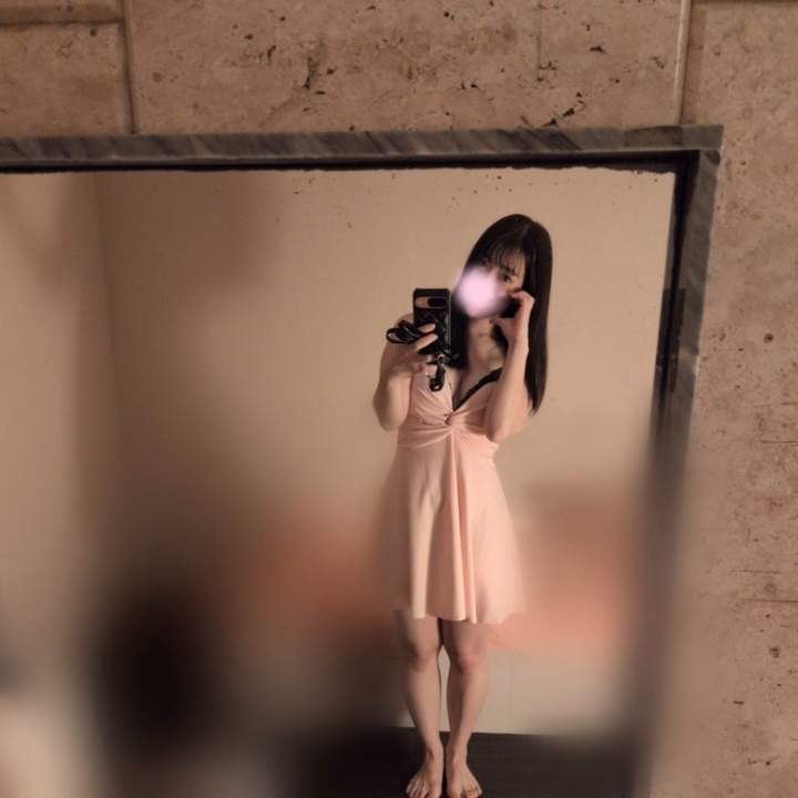 おはようございます🩷🩷🩷🩷
本日7:00〜14:00まで出勤します💐
たくさんご予約頂いて感謝感激ですっ😭🙏
このあと会いに来てくれるの楽しみに待っとるよ👩‍❤️‍💋‍👨

2月のスケジュール決まりました！！
ヒメチャンネルにご予約方法載せていますので、是非チェックしてね😊