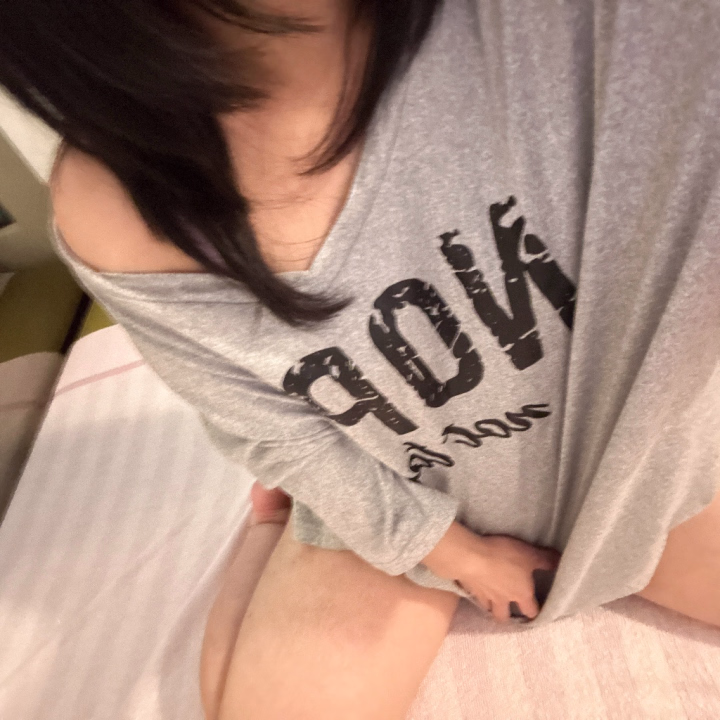 おはようございます!
みあです💕🐱
今日から6日までの新イベント!!
なんとお兄ちゃんがコスプレor私服が
選べちゃいます!!♡
ちなみにガチャもあるらしいよ🤭
ちなみに写真のは私服だよん😊
ダボッとしたやつ……
ガチの私服なので
いつもコスプレしか見てない
新鮮なみあでたまには楽しんでみない?