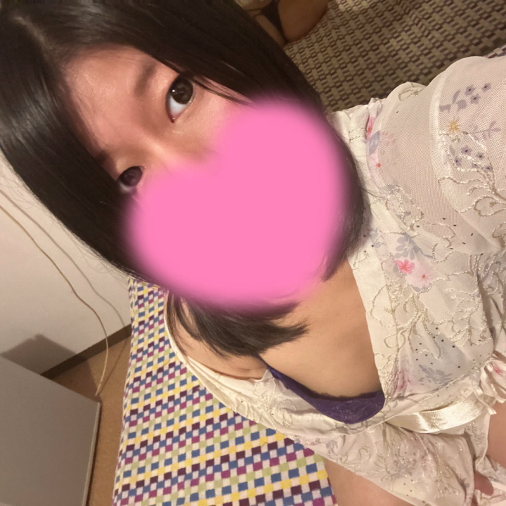 おはようございます!
みあです🐱💕
今日は雨だ💦
けど…寒いからお風呂に入る口実にはなるか😏
ってことは…
エッチという名の運動し放題!!!?😳🤭
みあと気持ちいいことしながら
温まろうね♡