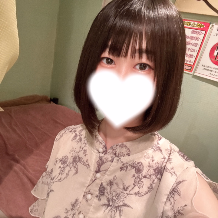 こんにちは、かぐらです🌸
本日は16:30から出勤しております❤️

5月も1ヶ月間ありがとうございました✨
先月は学校が忙しく出勤時間が短くなってしまった日も多かったですが今月は比較的落ち着いているのでいつも通り出勤できる予定です！
今週もたくさん出勤しますのでお時間合えばぜひ遊びにきてください💕



↓今週の予定です！

1日(月) 16:30〜24:00
2日(火) 16:00〜24:00
3日(水) 16:00〜24:00
4日(木) お休み
5日(金) お休み
6日(土) 16:00〜24:00
7日(日) 9:00〜24:00