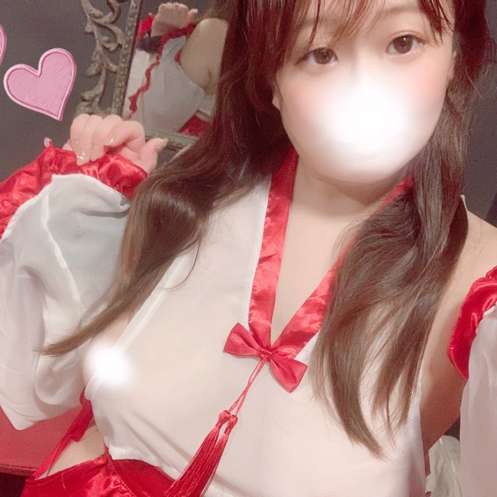 日記が連動できないみたいなので
こっちは文字数が決まってしまって
いるので短めに投稿することにします😢💦

すみません(´；ω；｀)💦
日記も今、投稿したので良かったらみてくださいっ🎀♡

プロフィールのお写真も撮り直してやっと
変わりました🥹♡

れな巫女⛩✨♡