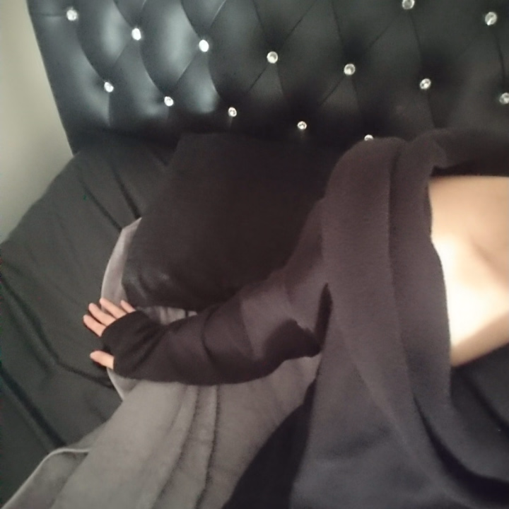 今日も出勤完了～。予定通り本日最終日、明日から束の間のお休みです♡
お時間ご都合つく方、お仕事帰りにでもふら～っと寄って頂ける方をのんびり待ってる～。