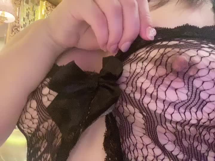 🍑もものちくbの主張は強めなの🍑