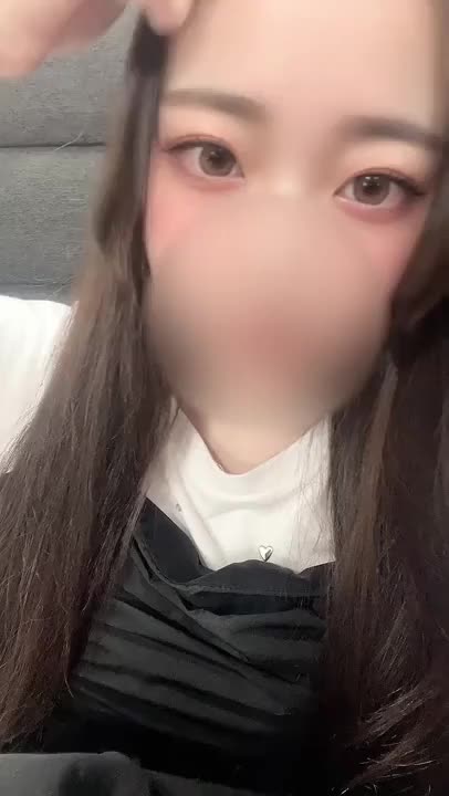 出勤してます🍩

雨上がってよかったぁ😭✨
土砂降りの出勤が免れて
それだけでるんるんなみづきです🌈

まだまだお誘いお待ちしてます☺️💖