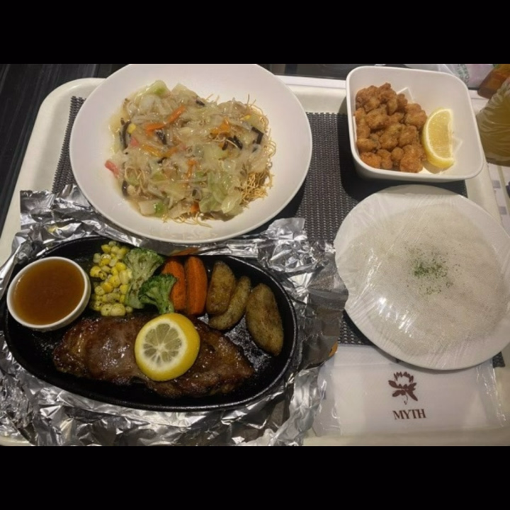 出勤してます(°_°)♡

ダイエットしてたはずやけど昨日めっちゃお肉食べちゃった^_^♡
お兄さんとお腹空いた〜！ってなって美味しく頂いた🍽️
なんか人が作ったご飯久々に食べた感じしたよ🥹笑

ラストまでです✌︎('ω')✌︎