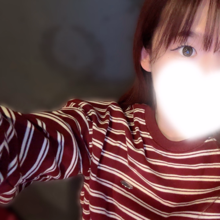 おはよぉございます☀️💗

最近写真写り悪くて全顔載せれないよぉ🥺🥺
日に日にあったかくなってるけど、、
急に風強くて寒かったり😷✨
体調管理しっかりしない風邪ひいちゃいそ…🍃🤧
優しいおにぃさんたちに会うために日頃気をつけてます💪

ちょっと直近は予約が埋まってるので😭
早めに連絡くれるの嬉しいよ♥️
待ってるね(」･ω･(´ーωー)
