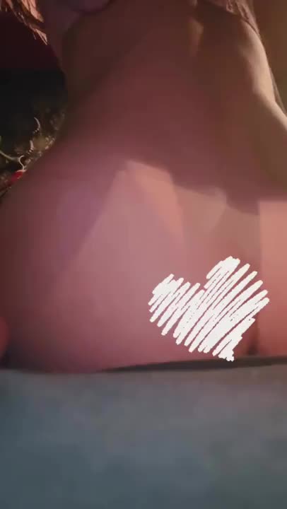 えちえちもちもちお尻の動画🍑

たまには、えっちな動画欲しいかなって🤣
お盆溜まってるだろうし🍼
発散しにまどかの使ってみたら☝️