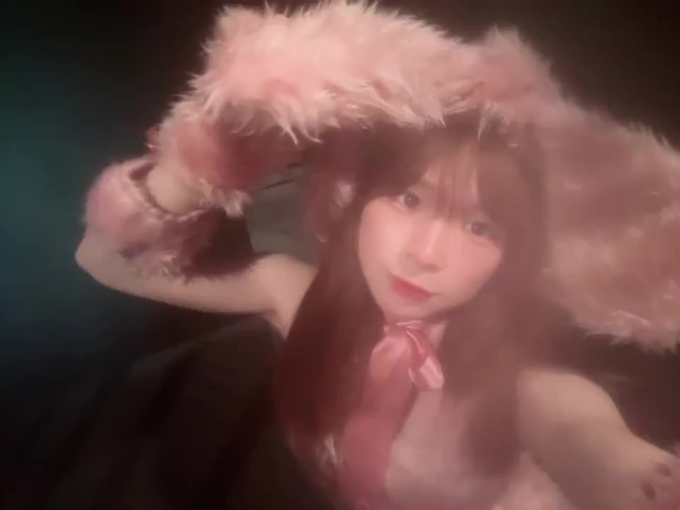 ハッピーハロウィン- ̗̀ 🎃  ̖́-

今日はハロウィン👻
お菓子くれなきゃえっちしちゃうぞ😳💗
がおがぉしてるまどか️🫧
かわいいだろぉぉ

バニー似合ってるかな？🤔
10月誕生日月だから少しおやすみしすぎた😭
11月も予約頂いてるので待ってます🫶💕