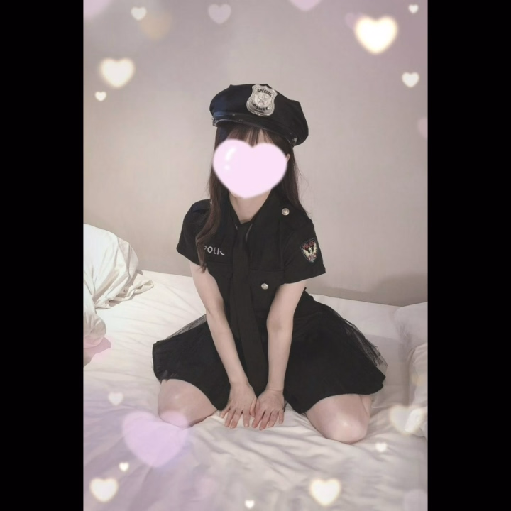 おはようございます☀

出勤しました(^-^)

本日ご予約くださったお兄さんたちありがとうございます✨✨

女の子休暇明けの久しぶりの出勤なのでドキドキしてますが、今日もたくさんのお兄さん方に会えるの楽しみにしてます😆👍

今のところ13:30〜と16:30〜の2枠空いているので、ご予約お待ちしてます♪♪