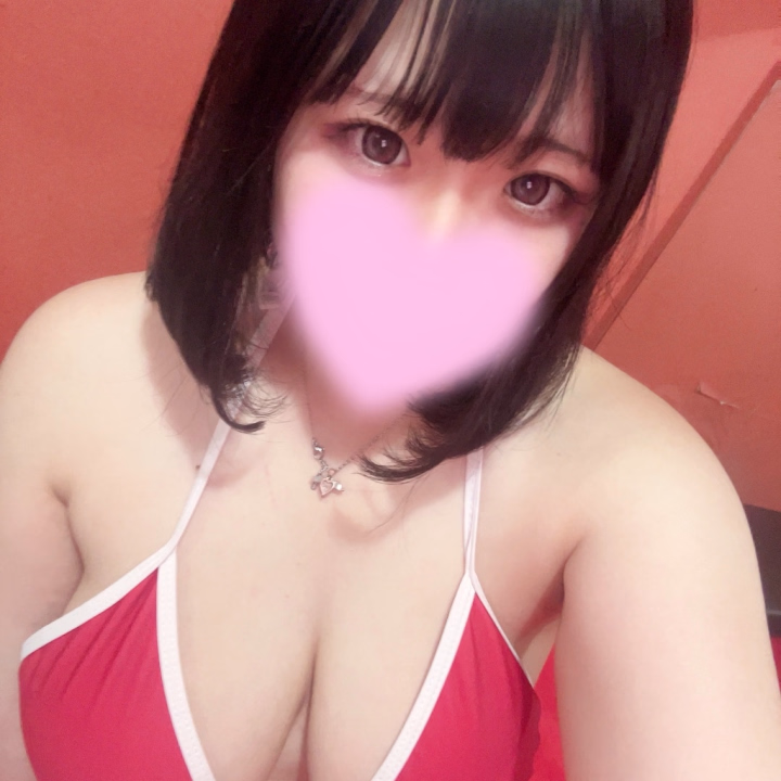 おはようございます❣️
なのはです‼️
本日から出勤します!
9時〜0時です!
10月に入りましたね💕︎
最近過ごしやすい気温で秋を感じます🍁
なのは思い切って髪の毛を短くボブにしました💗
どうかな❓似合う❓💗
いっぱい見に来て欲しいな🫶🏻
たくさん会いに来てね!
待ってるよ➰💗