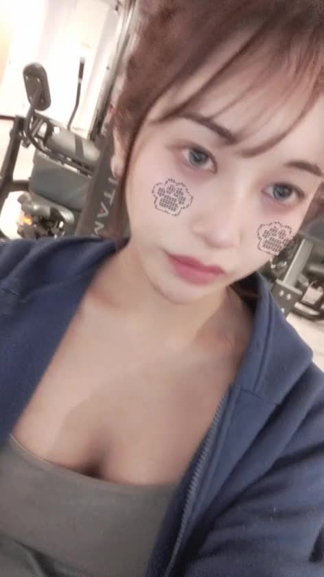 💋お兄さん、ぷりんの写メ日記見てくれてますか🥺？

いつも会いに来てくれてありがとうございます💕

ぷりんはお兄さんに会えると、いつもより気合が入っちゃうんです😘

あたしと一緒にいる時間、もっと楽しんでもらいたいなぁと思います💓

ぷりん、お兄さんに気持ちよくなってもらいたくて、いろんなことしちゃうかもです…😈

今日はどんなプレイにしようかな？って🤤🤤🤤

お兄さんに会えるの、楽しみにしてます💋

💕ぷりんより💕