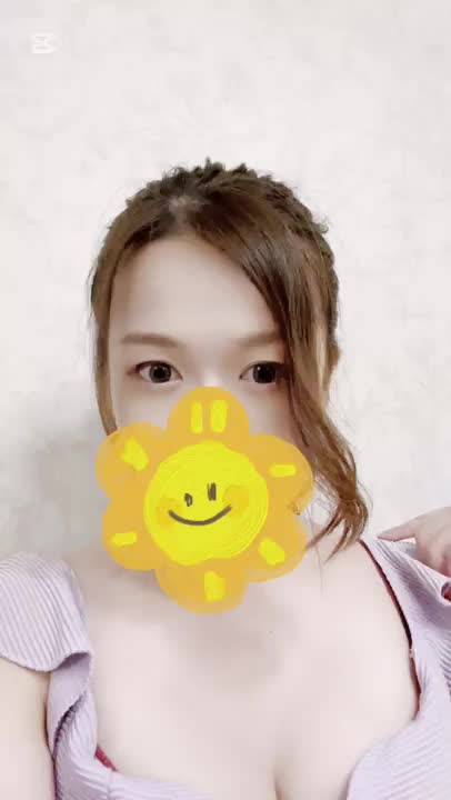 初めて動画を上げてみたよ😂
テストだから秒数短いっ！笑
上手くできてるかな…??

｢こうした方がいいと思う！｣
｢こんな姿見てみたい！｣
そんな要望があったら教えてね💕︎😮´-

みんなに私をもっと知ってもらえますように…✨️

ねおん💋