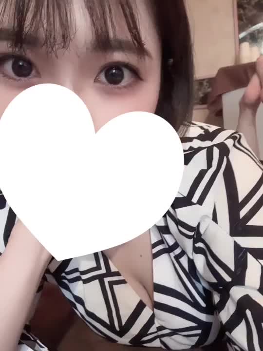 動くよ👀💕💕



音声は消してあるはずなんだけど
一応気をつけてねっ😚✨


動画の方が会う前に雰囲気想像しやすいよね꒰ᐡ⸝ɞ̴̶̷ ·̮ ɞ̴̶̷⸝ᐡ꒱❣️

伝わるかな(꒪˙꒳˙꒪ )