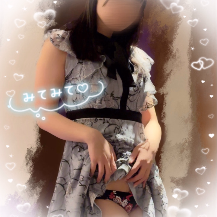 最近食欲旺盛なじゅんなさんです🥳

昨日のおにいさんにどのくらい食べれるの？って聞かれて、このくらい食べるよーて言ったらびっくりされた(  ֊  ̫ ֊)

えちぬるも、腹が空いてはなんとやらと言いますからねっ👉🏻👈🏻❤️‍🔥笑

今日も準備万端にして向かいまーすっ🏠