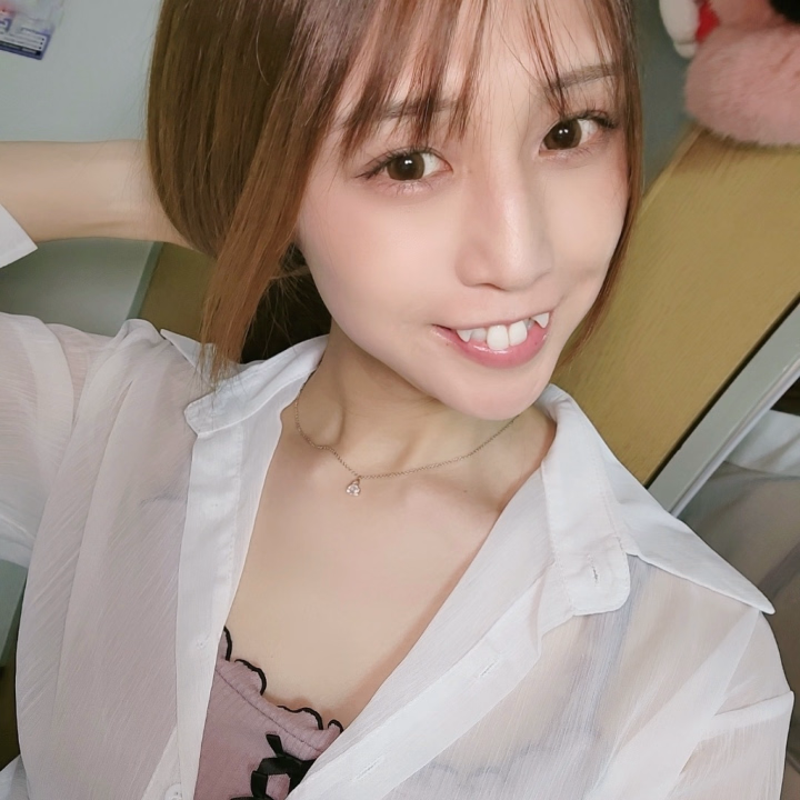 あつい暑い夏がそろそろやってきそうですね🌞

あ、こんにちは、ゆらです💛👸✨
最近、、成長期かな💛