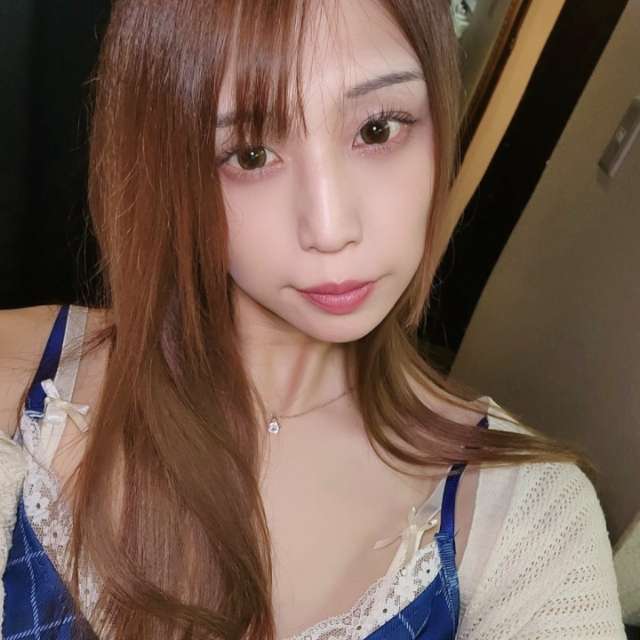 こんにちは💛ゆらです👸

朝からサッカー⚽️観て、元気に出勤してます💛🤗
今日限定でワールドカップ割引ってのがあるみたいです💕とってもお得になるみたい⚽️✨

まってまーす💕🥰
