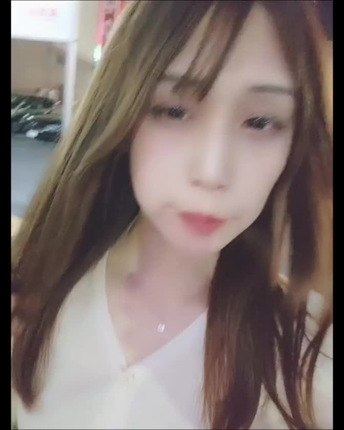 こんばんは🌙✨ゆらです👸


帰り道ー✨
お腹ペコペコの私💛笑

明日も出勤です💕