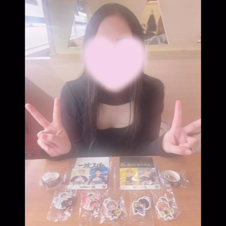 12日14時～本指名様🎀


今日時間延ばして飲みいかん？？

ってゆってくれて

即答、あたりまえ🤣🤣👍


なんか会う度に
甘えん坊になってる気がする笑

でも上手くでききれんところが
らしくてかわいい🫶


飲み行くとこ選ばせてくれたから
くら寿司へ推し活🍣


あー最高たのしかった！！

推しも当たったし！！🩷


こんなことにまで付き合ってくれて
ほんまにありがとう🐱