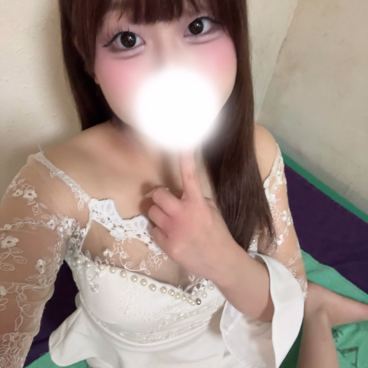 おはようございます☀️

土曜日だね🌼🌸今日も出勤してますよ〜🎶

今回ほのに会えるのも今日と明日のあと2日間です😭

週末のご褒美ほのとぬくぬく過ごしませんか(っ ॑꒳ ॑c)
お誘い待ってます🍀