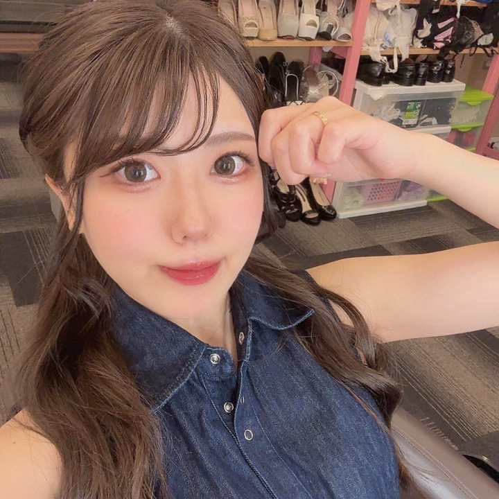 季節の変わり目毎年弱くて
体調崩してましたが元気になりました♡


そしてご予約キャンセルになってしまったお兄さん申し訳ありません🥲


明日からは予定通りいますので
また可愛がってください(ˆ.  ̫ .ˆ)💗



みいな