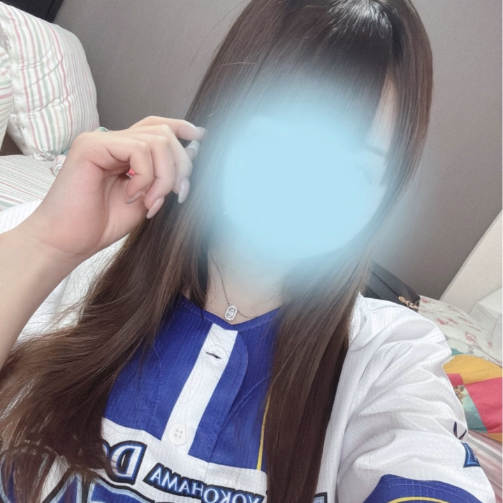 明日から出勤です❣️

久々すぎて緊張もしてるけど
イチャイチャ不足なので
いっぱいいちゃいちゃして欲しいです🥺